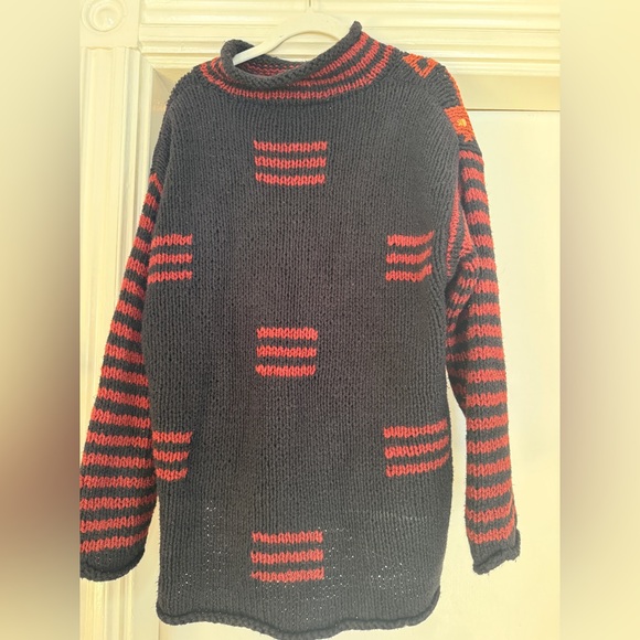 Northern Isles Knit Pattern Sweater - Picture 3 of 4